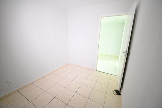 Apartamento à venda com 2 quartos, 46m² em Condomínio das Esmeraldas, Goiânia