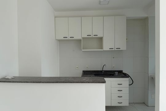 Cozinha e Área de Serviço de apartamento para alugar com 2 quartos, 65m² em Morro Nova Cintra, Santos
