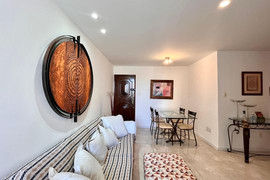 Sala  de apartamento para alugar com 3 quartos, 105m² em Copacabana, Rio de Janeiro