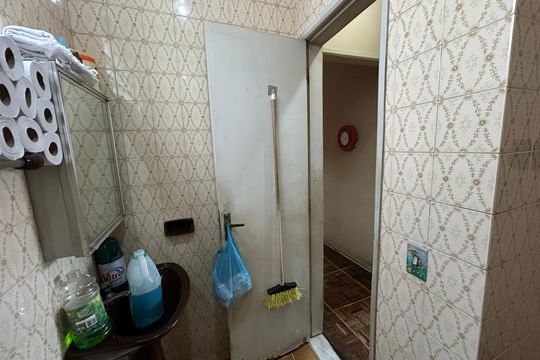Banheiro social de apartamento à venda com 2 quartos, 50m² em Piedade, Rio de Janeiro