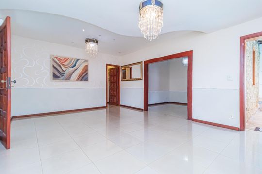 Sala de casa para alugar com 4 quartos, 210m² em Itapoã, Belo Horizonte