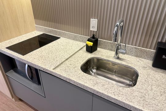Cozinha de kitnet/studio à venda com 1 quarto, 50m² em Campo Belo, São Paulo