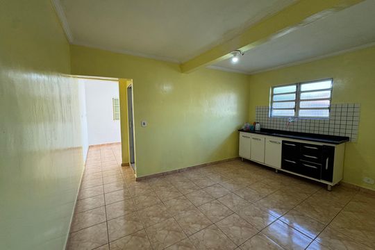 Cozinha de casa para alugar com 1 quarto, 80m² em Vila Yolanda, Osasco