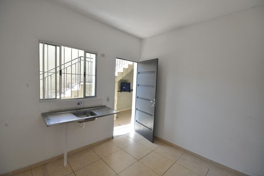 Cozinha de casa para alugar com 1 quarto, 22m² em Parque Novo Mundo, São Paulo