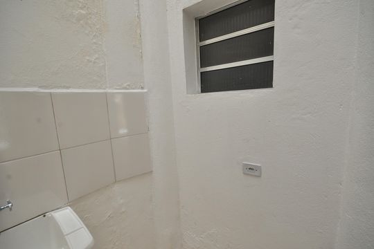 Área de Serviço de casa para alugar com 1 quarto, 22m² em Parque Novo Mundo, São Paulo