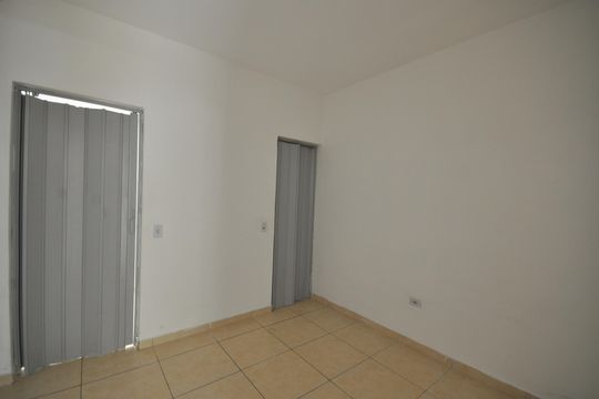 Quarto /Sala de casa para alugar com 1 quarto, 22m² em Parque Novo Mundo, São Paulo
