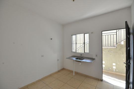 Cozinha de casa para alugar com 1 quarto, 22m² em Parque Novo Mundo, São Paulo