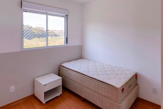 Quarto de apartamento para alugar com 2 quartos, 48m² em Cabral, Contagem
