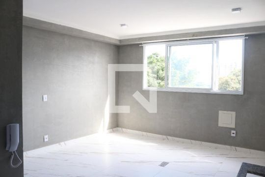 Sala/Quarto de kitnet/studio à venda com 1 quarto, 25m² em Barra Funda, São Paulo