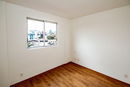 Apartamento para alugar com 3 quartos, 77m² em Alípio de Melo, Belo Horizonte
