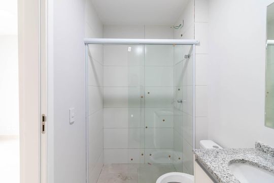 Banheiro de apartamento para alugar com 2 quartos, 52m² em Santana, São Paulo