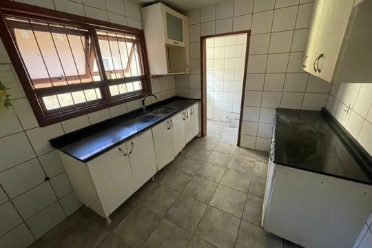 Cozinha de casa para alugar com 3 quartos, 200m² em Sarandi, Porto Alegre