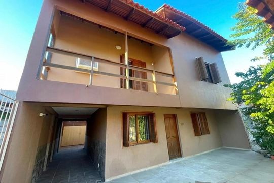 Fachada de casa para alugar com 3 quartos, 200m² em Sarandi, Porto Alegre