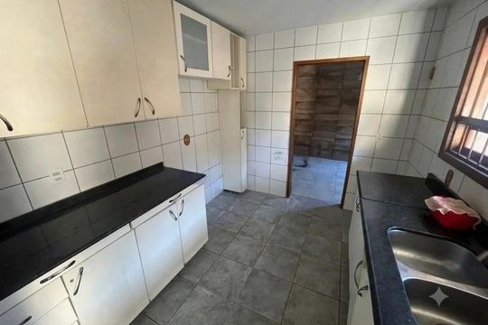 Cozinha de casa para alugar com 3 quartos, 200m² em Sarandi, Porto Alegre