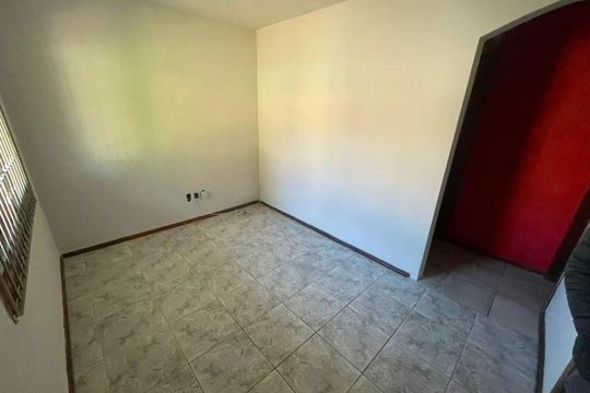 Quarto 2 de casa para alugar com 3 quartos, 200m² em Sarandi, Porto Alegre
