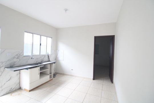 Cozinha de casa para alugar com 2 quartos, 125m² em Jardim Angelina, São Paulo