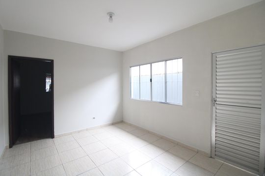 Casa para alugar com 2 quartos, 125m² em Jardim Angelina, São Paulo