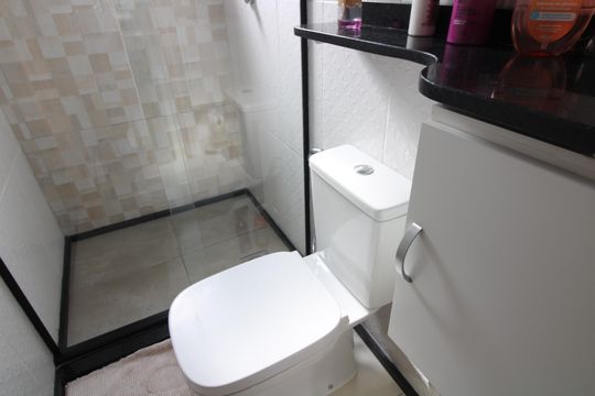 Banheiro de apartamento à venda com 2 quartos, 58m² em Artur Alvim, São Paulo