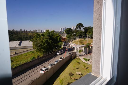 Vista do Quarto 1 de apartamento para alugar com 2 quartos, 52m² em Jardim de Lourdes, Embu das Artes