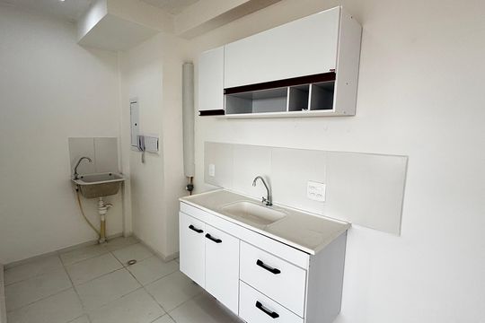 Cozinha e Área de Serviço de apartamento para alugar com 2 quartos, 31m² em Parque Erasmo Assunção, Santo André