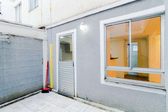 Área de Serviço de apartamento para alugar com 2 quartos, 48m² em Jardim Ansalca, Guarulhos