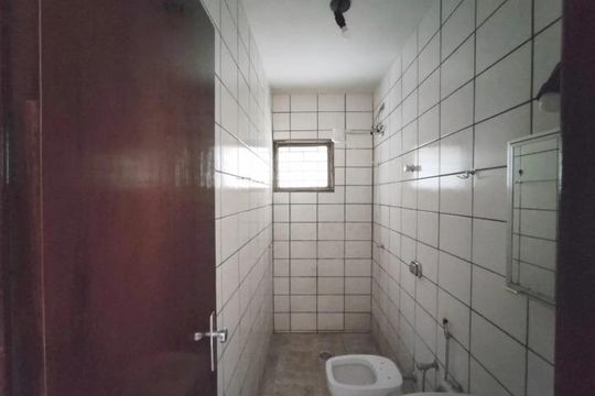 Banheiro da Suíte de casa para alugar com 3 quartos, 300m² em Santa Mônica, Uberlândia