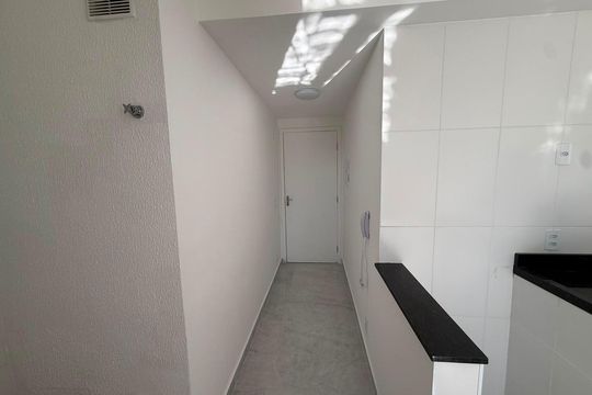 Corredor de apartamento para alugar com 2 quartos, 39m² em Jardim Maringa, São Paulo