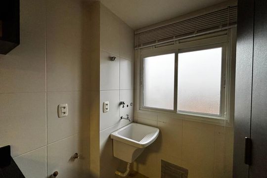 Área de serviço de apartamento para alugar com 1 quarto, 60m² em Jardim Botânico, Porto Alegre