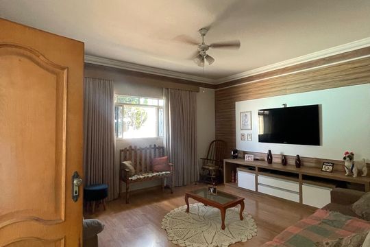 Sala de casa à venda com 3 quartos, 360m² em Jardim Melina I, Campinas