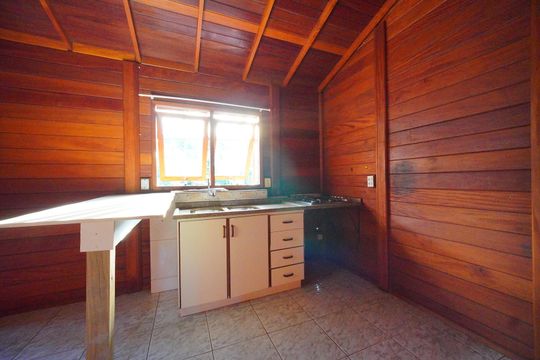 Cozinha de casa para alugar com 2 quartos, 390m² em Rio Tavares, Florianópolis