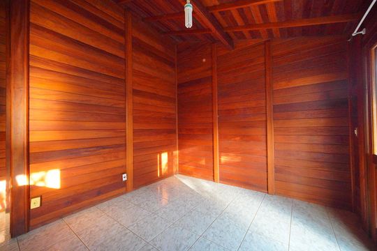 Sala de casa para alugar com 2 quartos, 390m² em Rio Tavares, Florianópolis