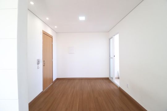 Apartamento para alugar com 2 quartos, 49m² em Martins, Uberlândia