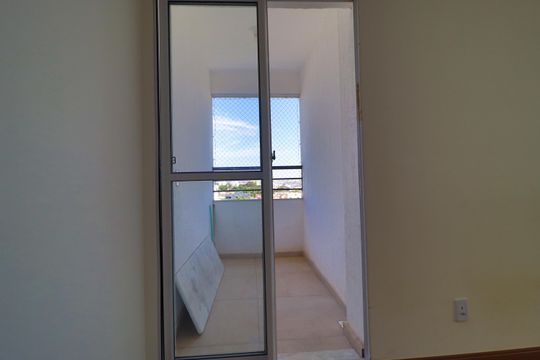 Sacada de apartamento para alugar com 2 quartos, 49m² em Martins, Uberlândia