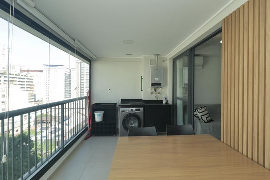 Varanda de apartamento à venda com 1 quarto, 42m² em Vila Mariana, São Paulo