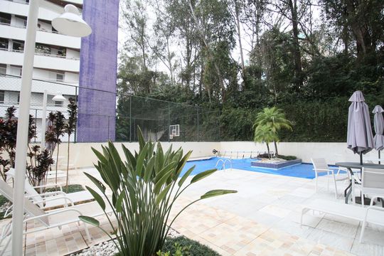 Área comum - Piscina de apartamento à venda com 2 quartos, 72m² em Vila Andrade, São Paulo