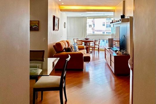 Sala de apartamento à venda com 2 quartos, 89m² em Barra da Tijuca, Rio de Janeiro