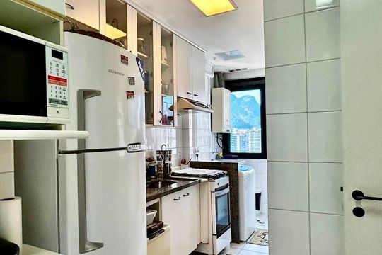 Cozinha de apartamento à venda com 2 quartos, 89m² em Barra da Tijuca, Rio de Janeiro