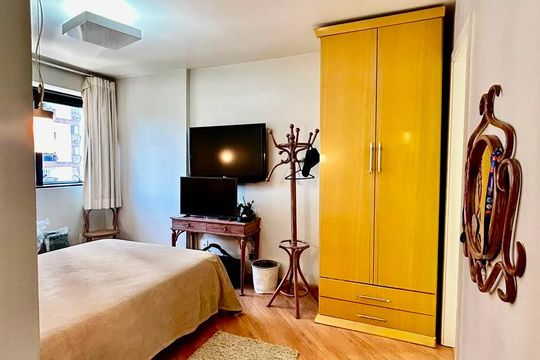 Quarto de apartamento à venda com 2 quartos, 89m² em Barra da Tijuca, Rio de Janeiro