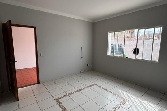 Casa para alugar com 2 quartos, 210m² em Jardim Santana, Hortolândia