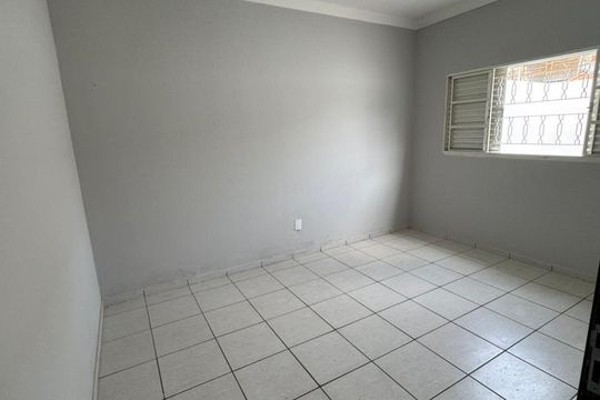 Quarto de casa para alugar com 2 quartos, 210m² em Jardim Santana, Hortolândia