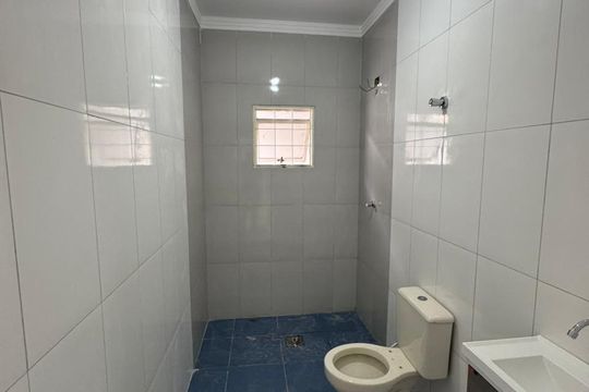 Banheiro social de casa para alugar com 2 quartos, 210m² em Jardim Santana, Hortolândia
