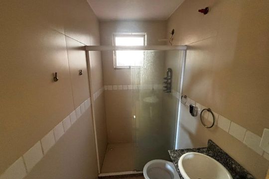 Banheiro de apartamento para alugar com 1 quarto, 40m² em Anchieta, Nilópolis