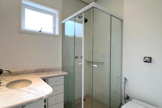Banheiro da Suíte de casa à venda com 3 quartos, 171m² em Parque Imperador, Campinas