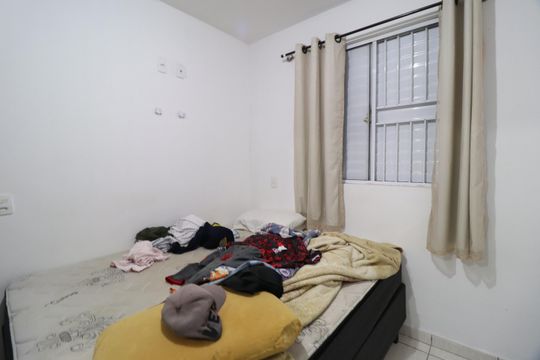 Quarto 1 de apartamento para alugar com 2 quartos, 45m² em Shopping Park, Uberlândia
