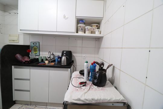 Cozinha de apartamento para alugar com 2 quartos, 45m² em Shopping Park, Uberlândia