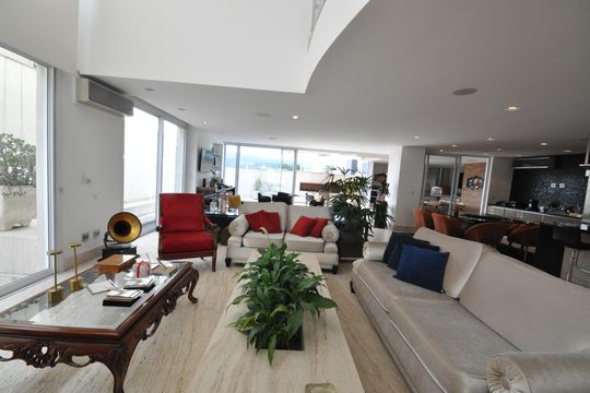 Sala de casa de condomínio à venda com 4 quartos, 515m² em Tucuruvi, São Paulo