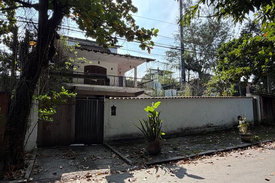 Fachada de casa de condomínio à venda com 4 quartos, 376m² em Anil, Rio de Janeiro