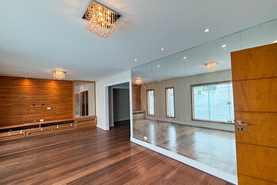 Casa para alugar com 3 quartos, 400m² em Jardim do Mar, São Bernardo do Campo