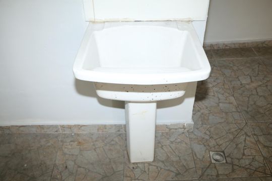 Tanque de apartamento para alugar com 1 quarto, 40m² em Kennedy, Nova Iguaçu