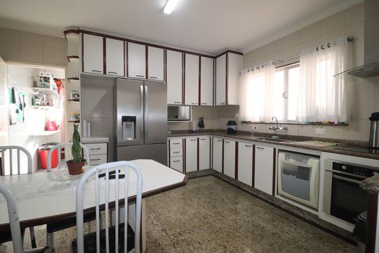 Cozinha de casa à venda com 3 quartos, 252m² em Parque Marajoara, Santo André